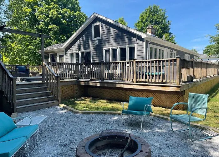 In Union Pier! By Beach With 5 Bedrooms, Jacuzzi, Yard